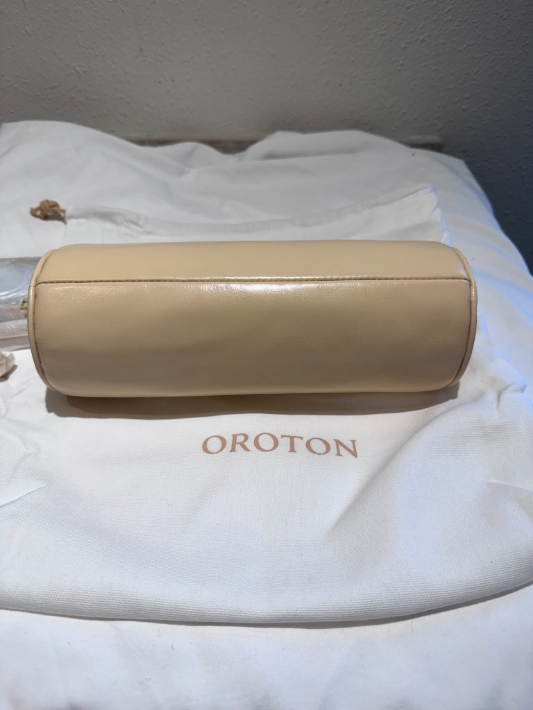 Oroton Honey Peach Leather Romy Barrel Bag — image 3 of 8